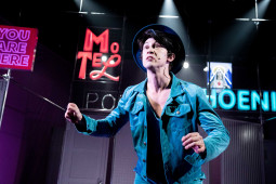 Изображение на галерия: Комедия от грешки